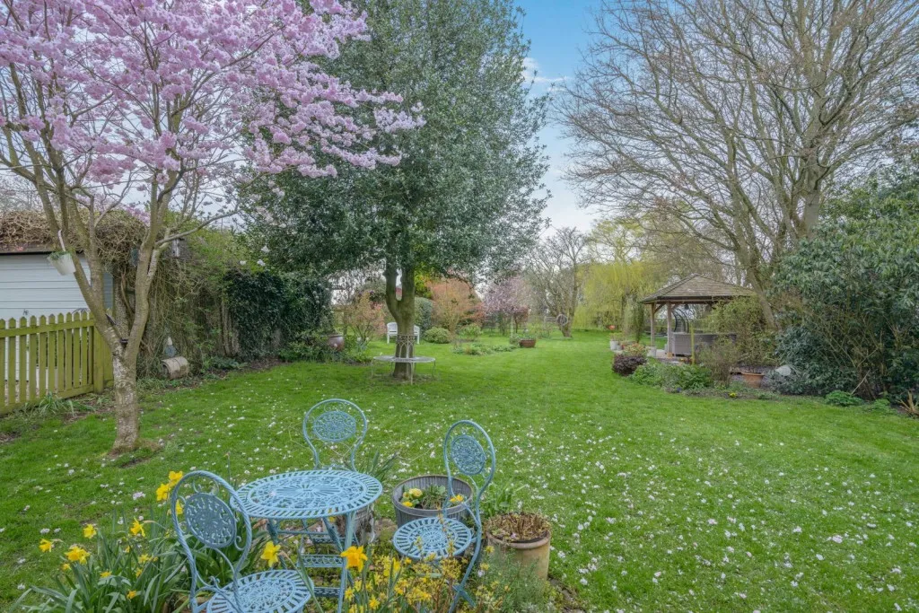Long Marston ~ Wetherby Road, YO26, photo 12