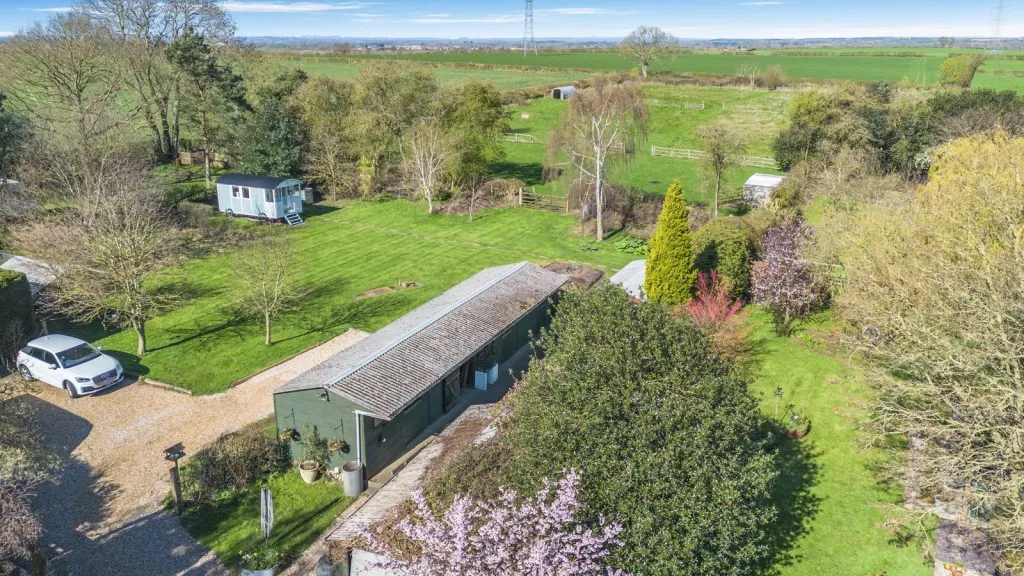 Long Marston ~ Wetherby Road, YO26, photo 30
