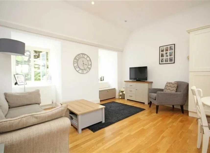 Borough Road, Isleworth, TW7, photo 2
