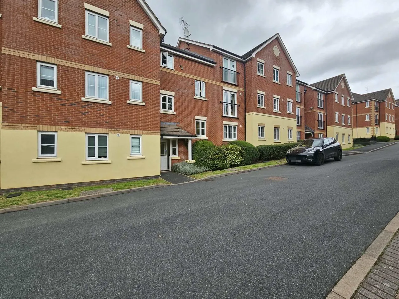 Newton Road, Great Barr, BIRMINGHAM, photo 8