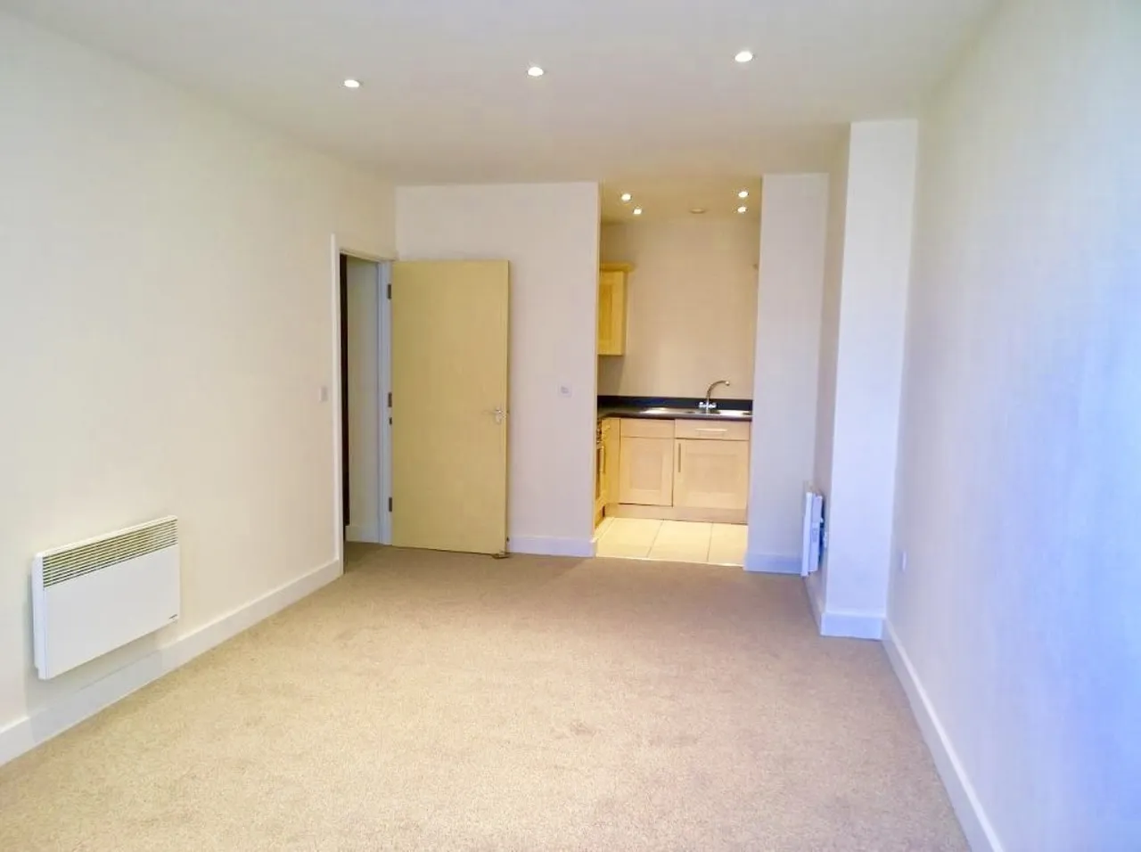 High Street, Southampton, SO14, photo 3