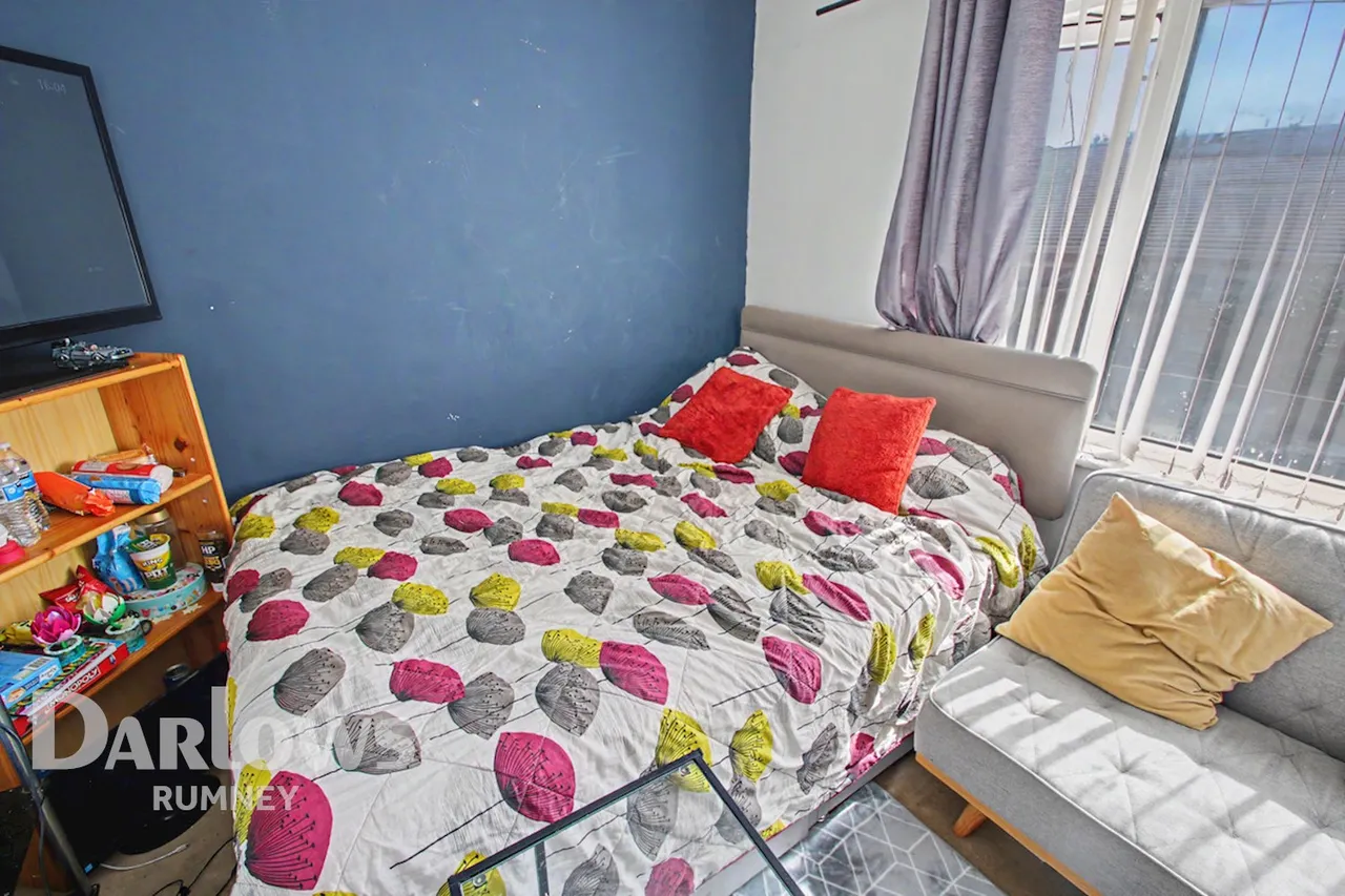 Hendre Road, Cardiff, photo 13