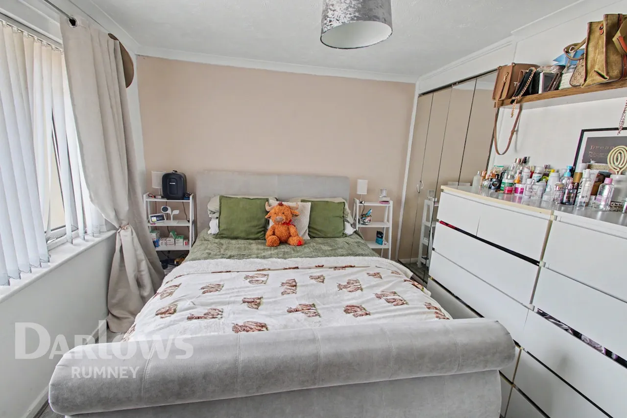 Hendre Road, Cardiff, photo 12