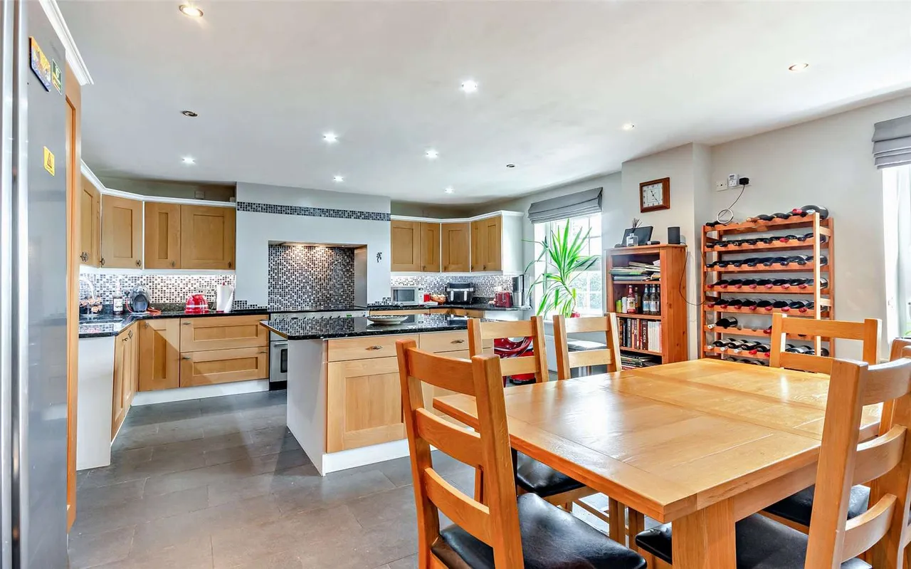 Friesthorpe House, Friesthorpe, Lincoln, Lincolnshire, LN3 5AL, photo 6
