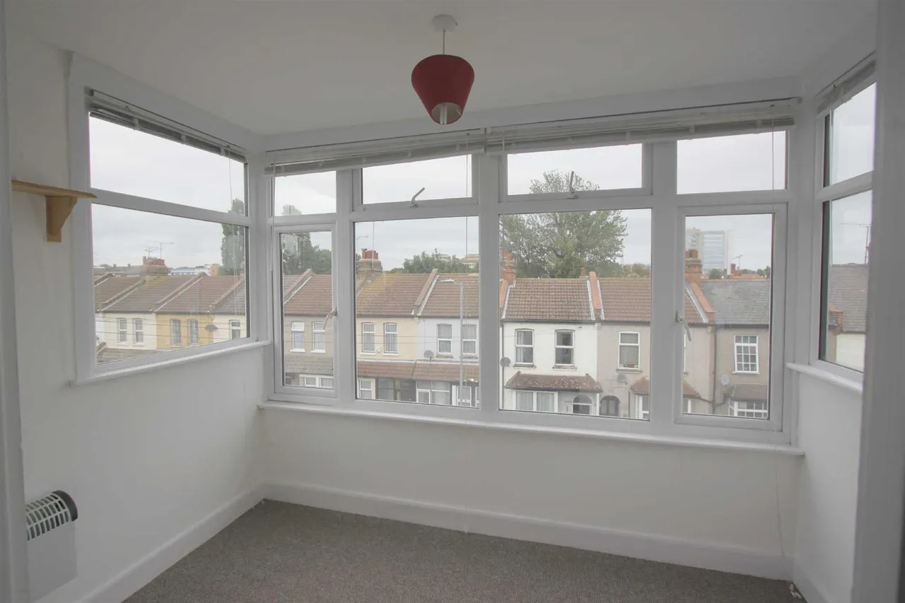 Southview Drive, Westcliff On Sea, photo 5