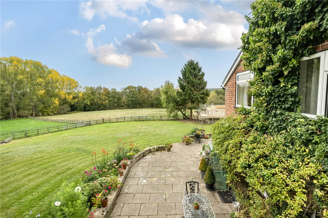 Crookham Common, Thatcham, RG19, photo 7