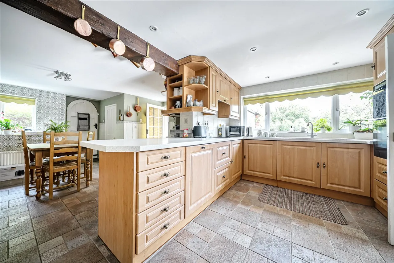 Crookham Common, Thatcham, RG19, photo 14