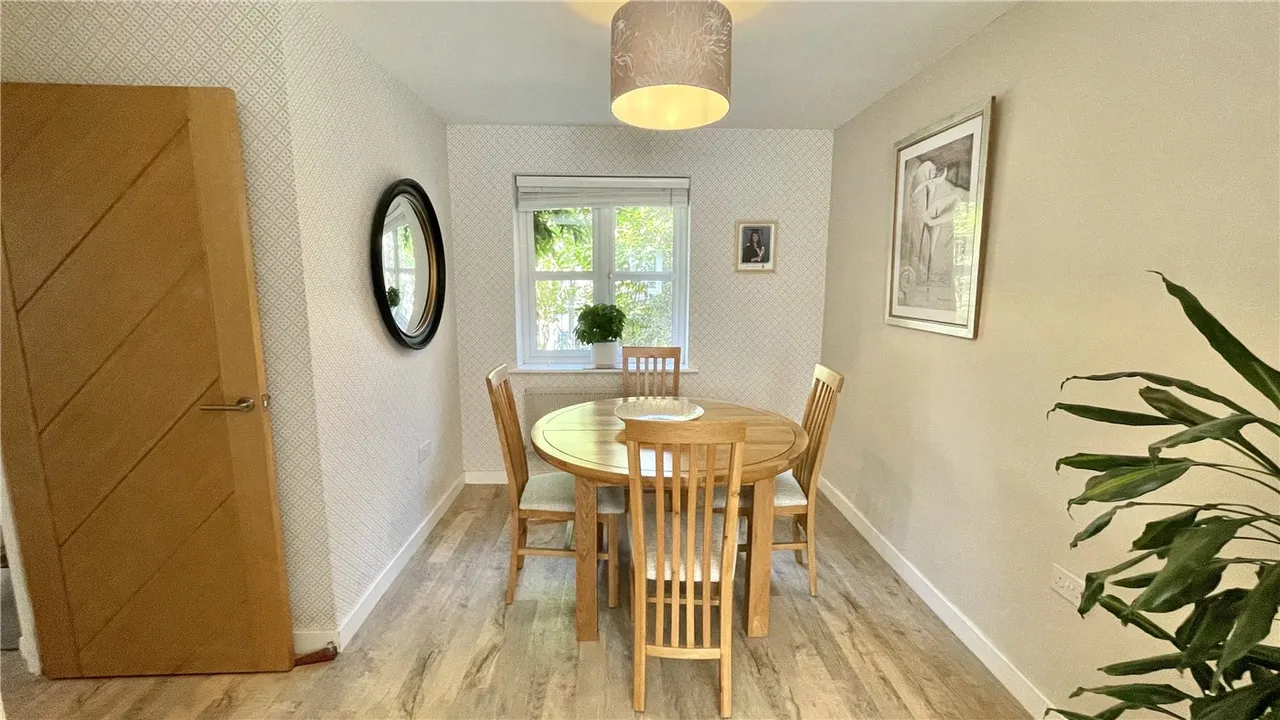 Western Heights Road, Meon Vale, Stratford-upon-Avon, Warwickshire, CV37, photo 4