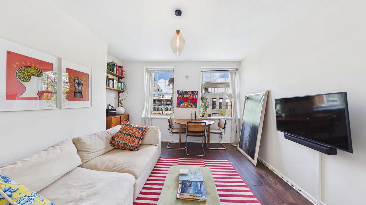 2 bed flat for sale — Peckham Hill Street, London