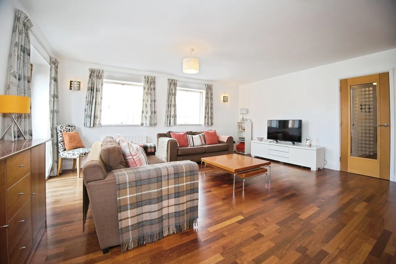 Henke Court, Cardiff, CF10, photo 9