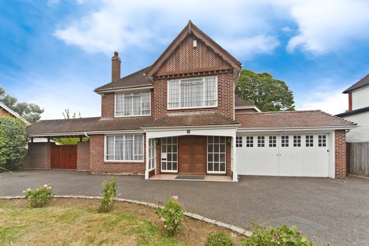 Russell Hill, Purley, CR8, photo 2