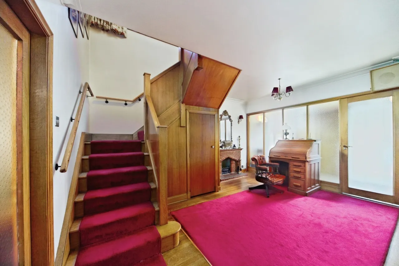 Russell Hill, Purley, CR8, photo 12