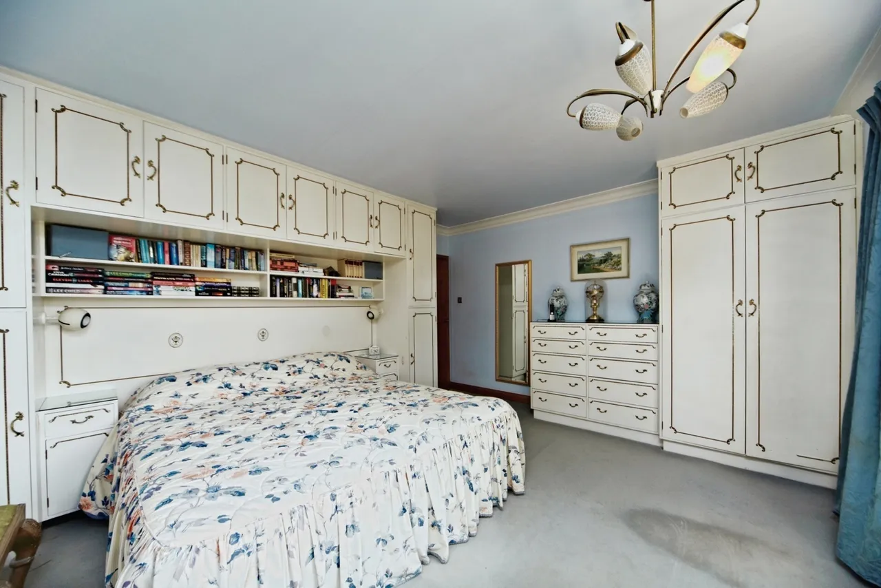 Russell Hill, Purley, CR8, photo 13