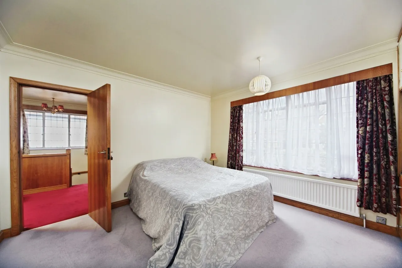 Russell Hill, Purley, CR8, photo 17