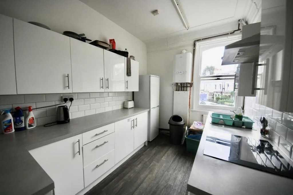 Nunthorpe Avenue, photo 2
