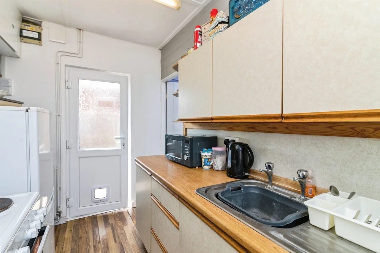 Willow Road, Lowestoft, photo 7