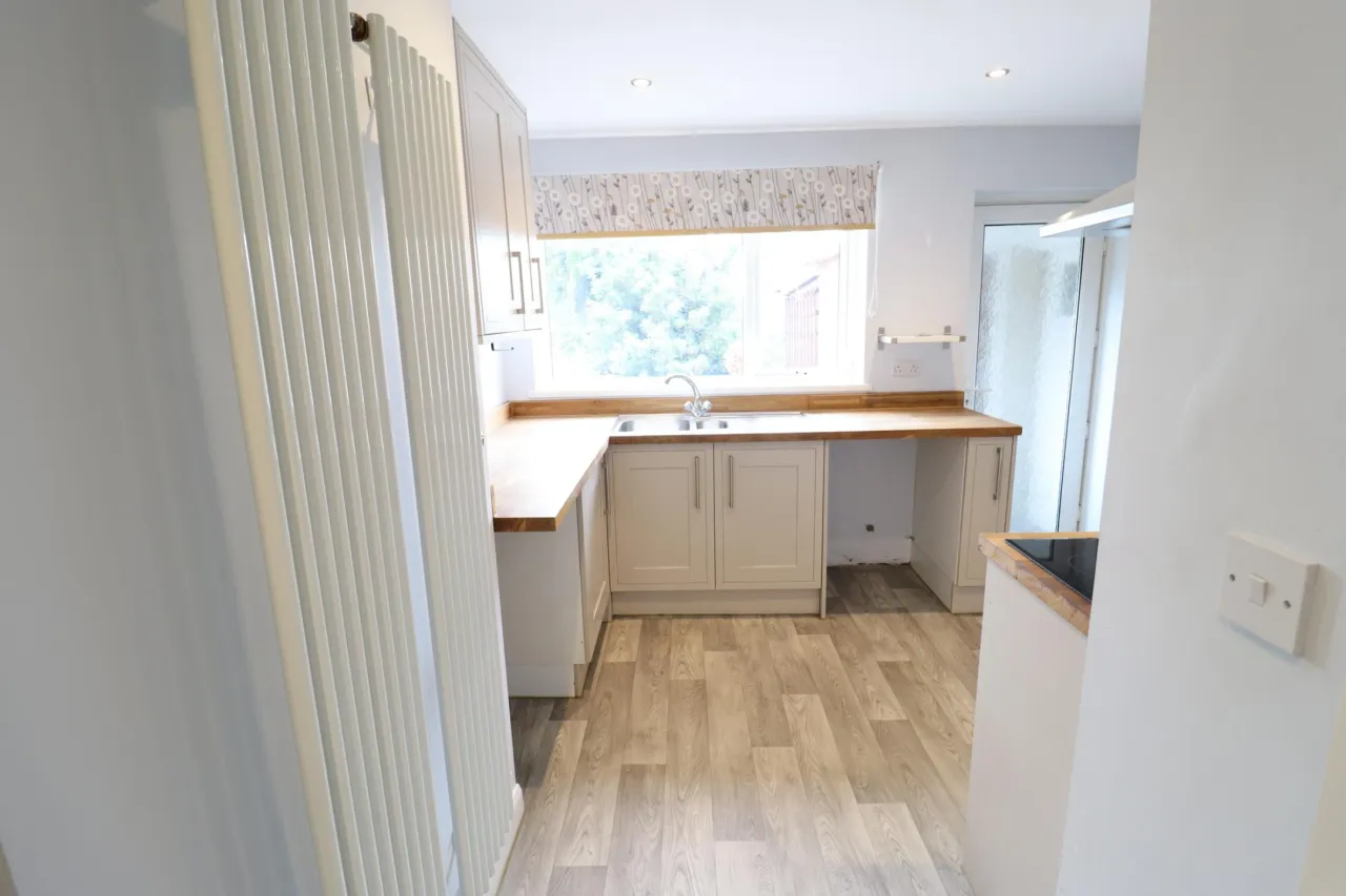 Willows Road, Telford, photo 6