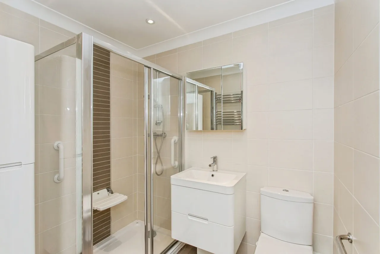Cranleigh Drive, Leigh-on-Sea, Essex, SS9, photo 20