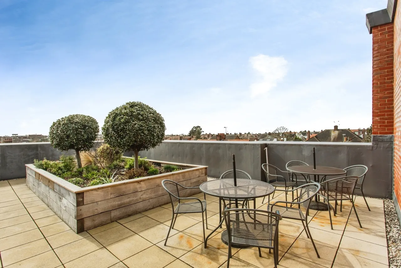 Cranleigh Drive, Leigh-on-Sea, Essex, SS9, photo 16