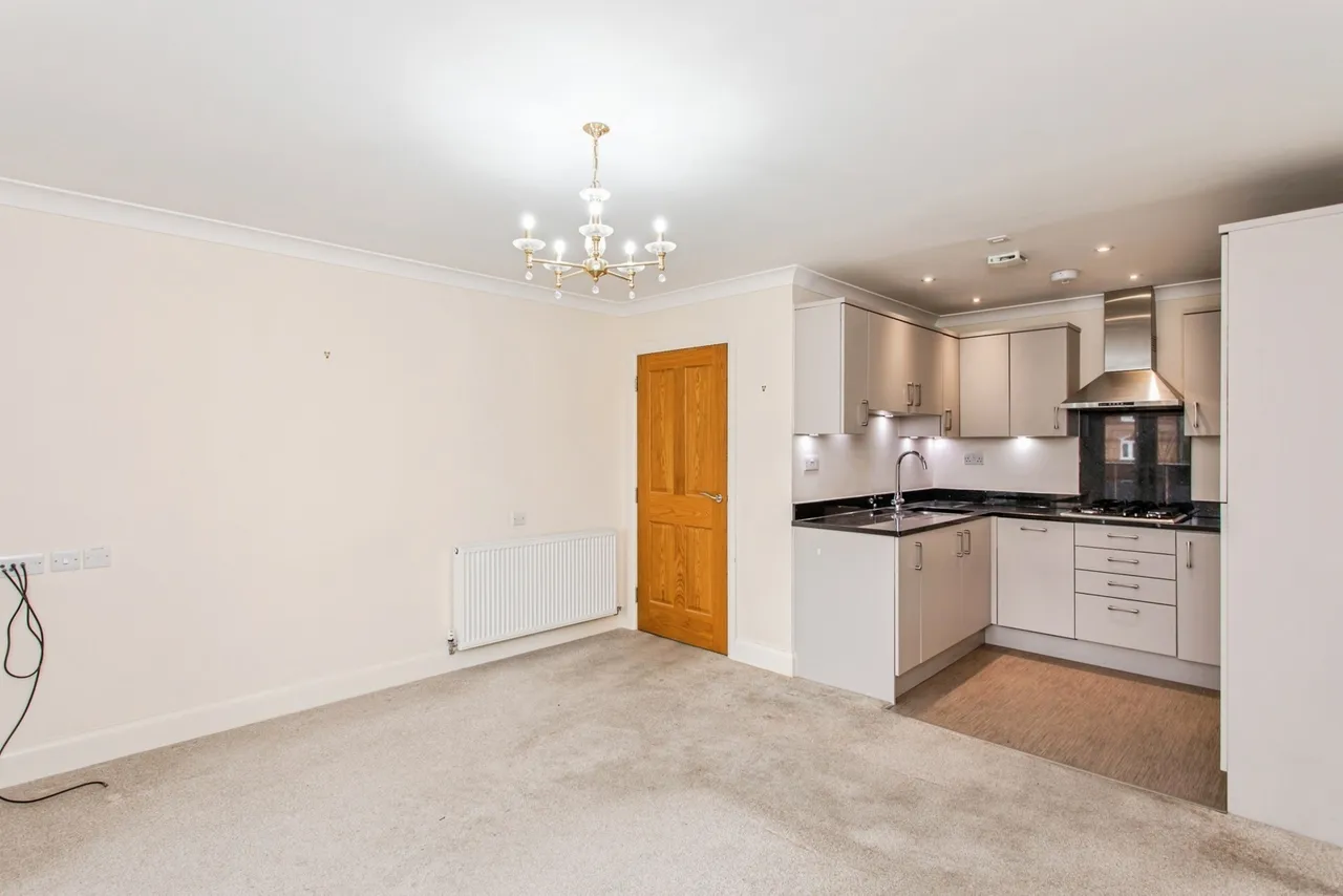 Cranleigh Drive, Leigh-on-Sea, Essex, SS9, photo 11