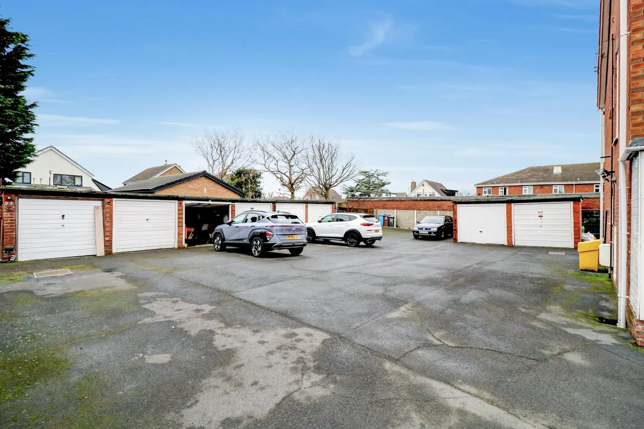 Settle Court, Lytham St. Annes, FY8, photo 14