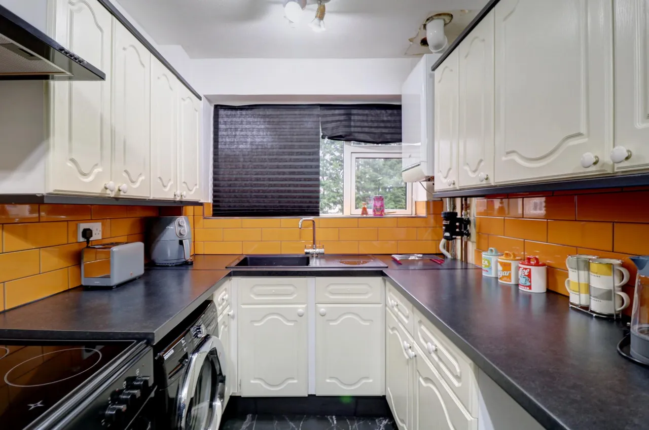 Settle Court, Lytham St. Annes, FY8, photo 7