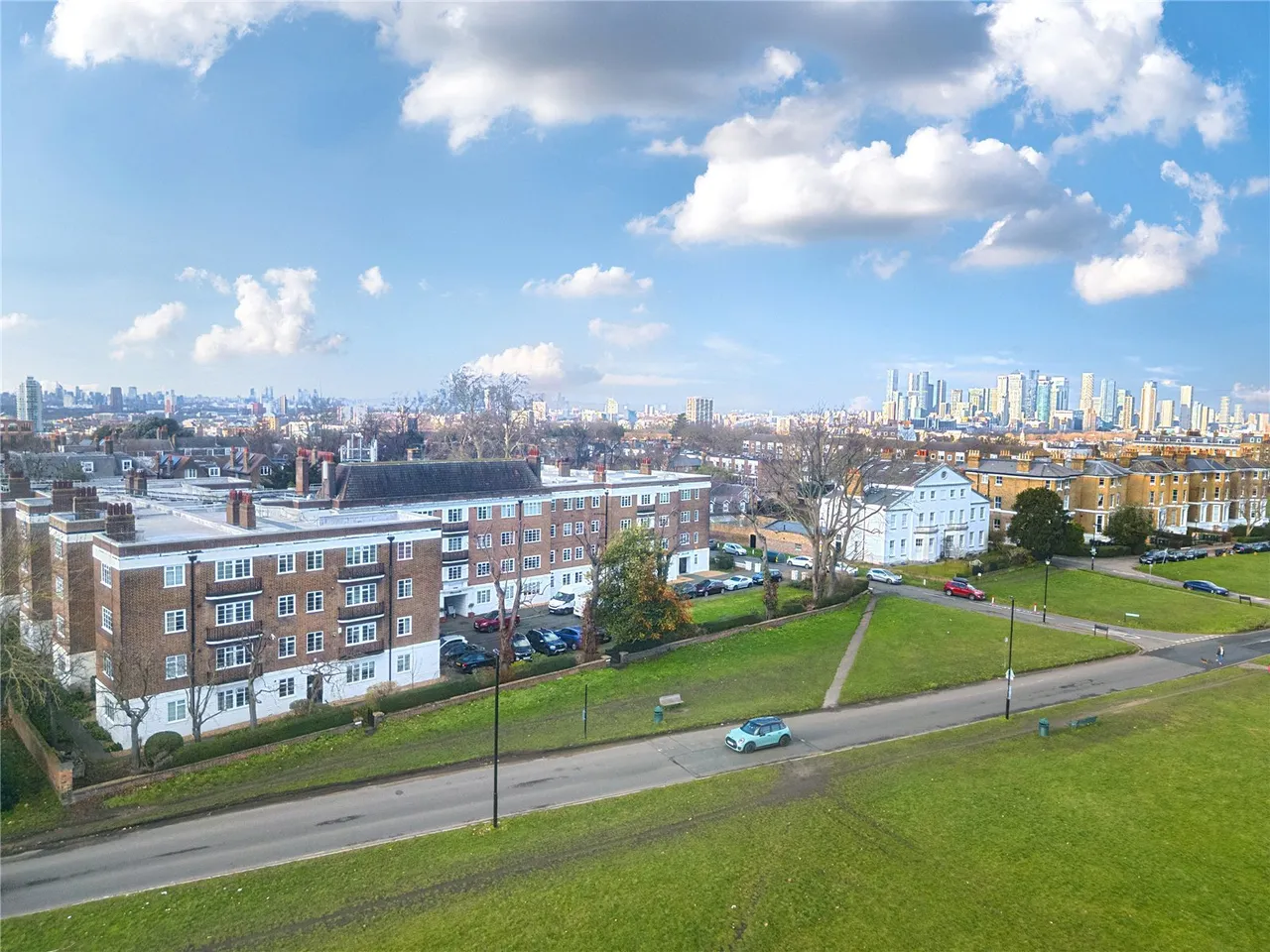 3 bed flat for sale — Dartmouth Grove, SE10