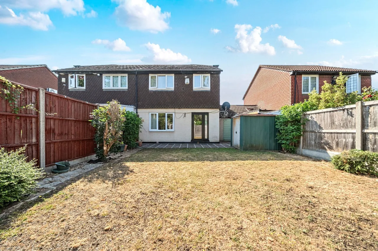 Campion Place, SE28, photo 4