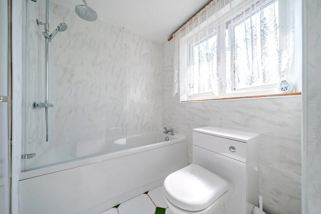 Campion Place, SE28, photo 13