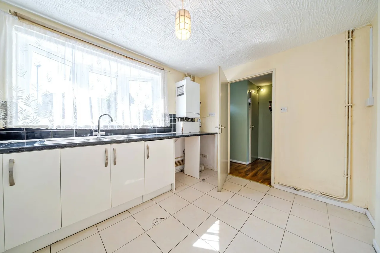 Campion Place, SE28, photo 10