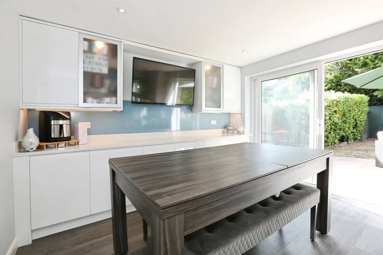 Merlin Way, East Grinstead, RH19, photo 3