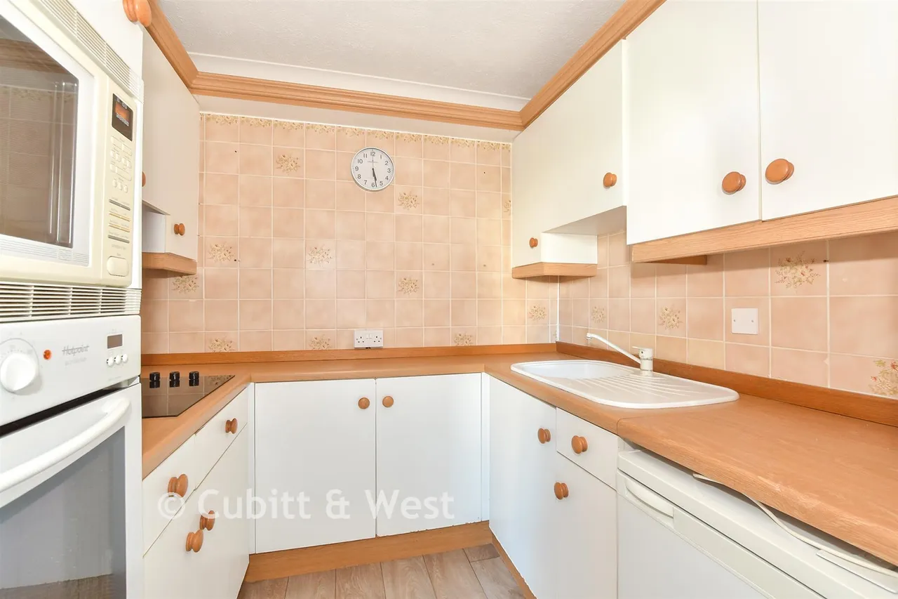 Mill Bay Lane, Horsham, RH12, photo 4