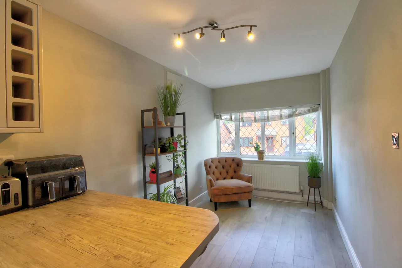 Blossom Close, Newport, NP18, photo 13