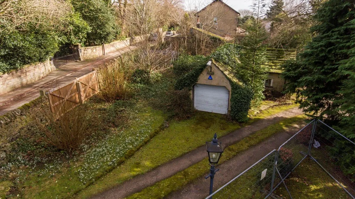 Gilstead Lane, Bingley, BD16, photo 5