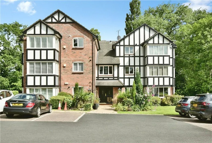 2 bed flat for sale — Schools Hill, Cheadle, Greater Manchester, SK8