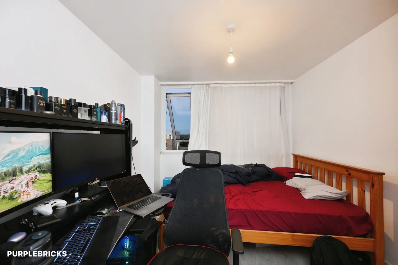 High Street, Waltham Cross, EN8, photo 12