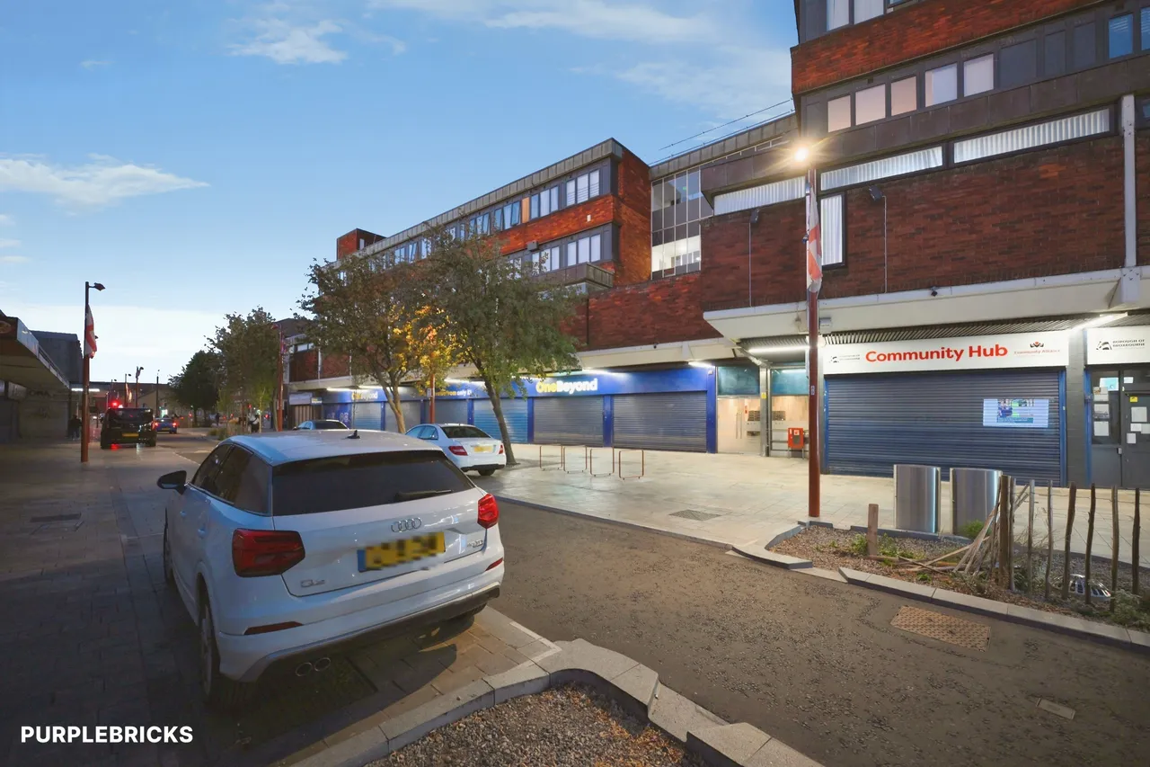 High Street, Waltham Cross, EN8, photo 9