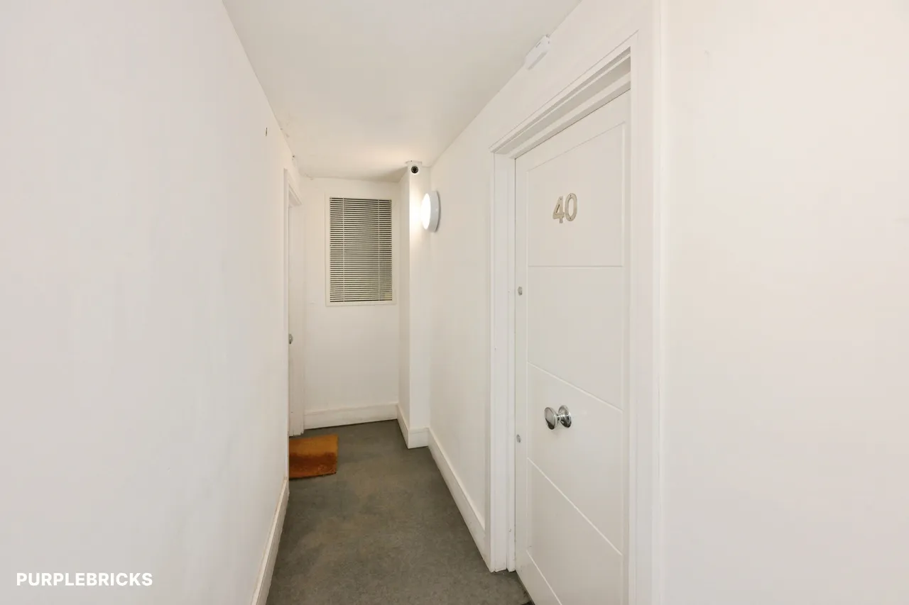 High Street, Waltham Cross, EN8, photo 11