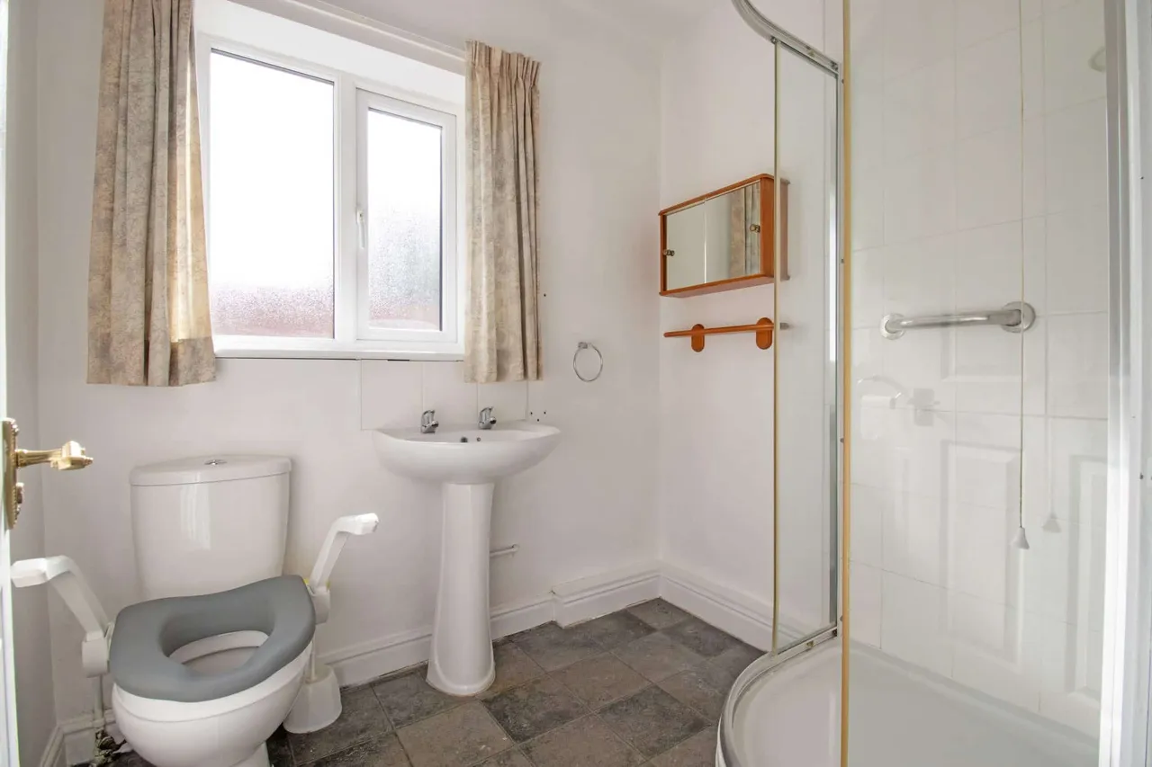 Anderson Way, Lea, DN21, photo 8