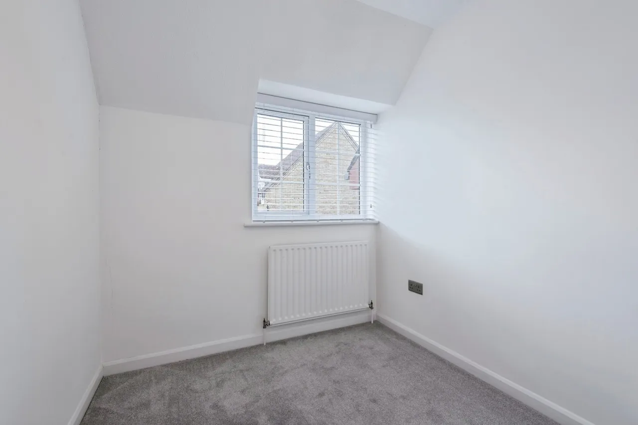 St. Francis Court, Shefford, Bedfordshire, SG17, photo 10