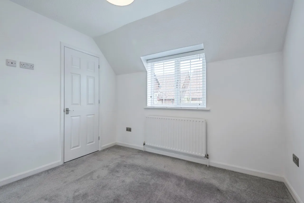 St. Francis Court, Shefford, Bedfordshire, SG17, photo 8