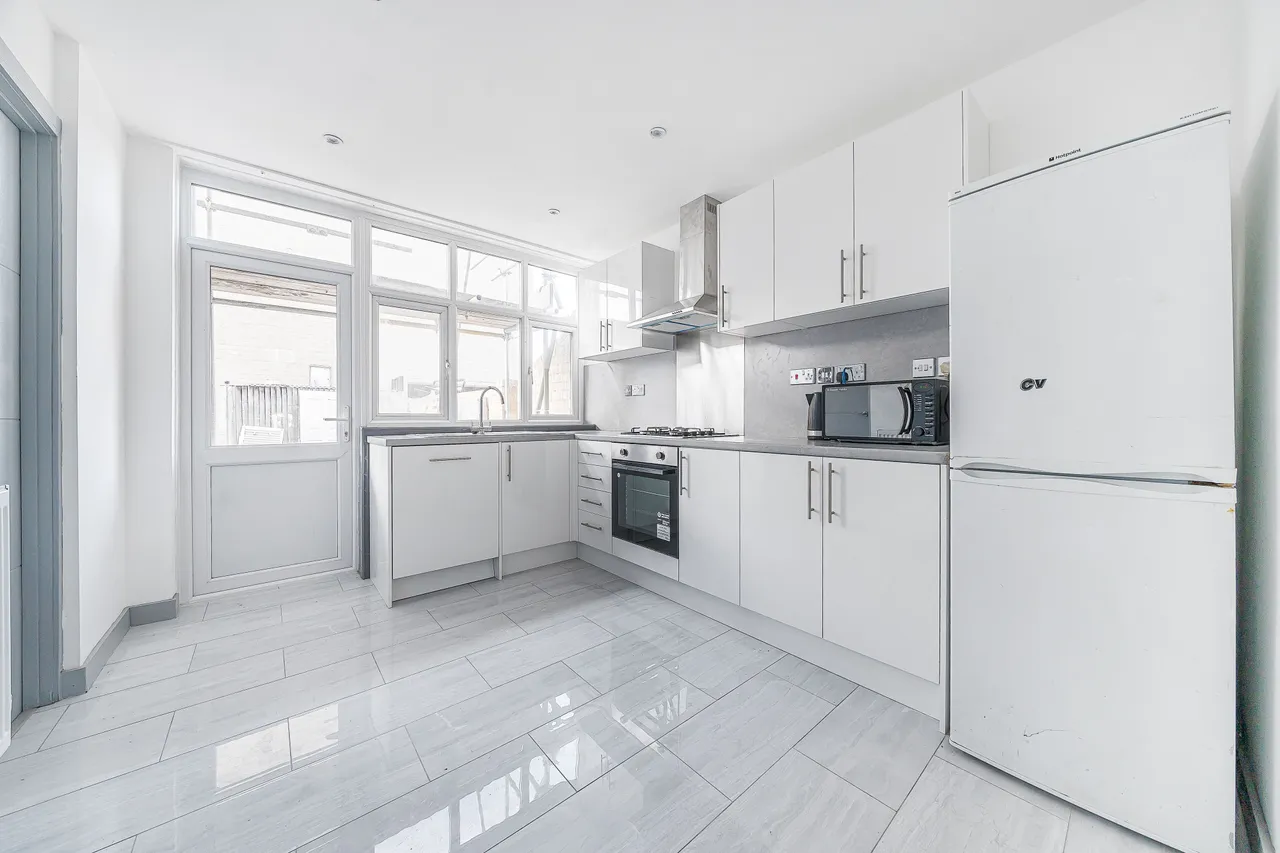 London, E17, photo 21