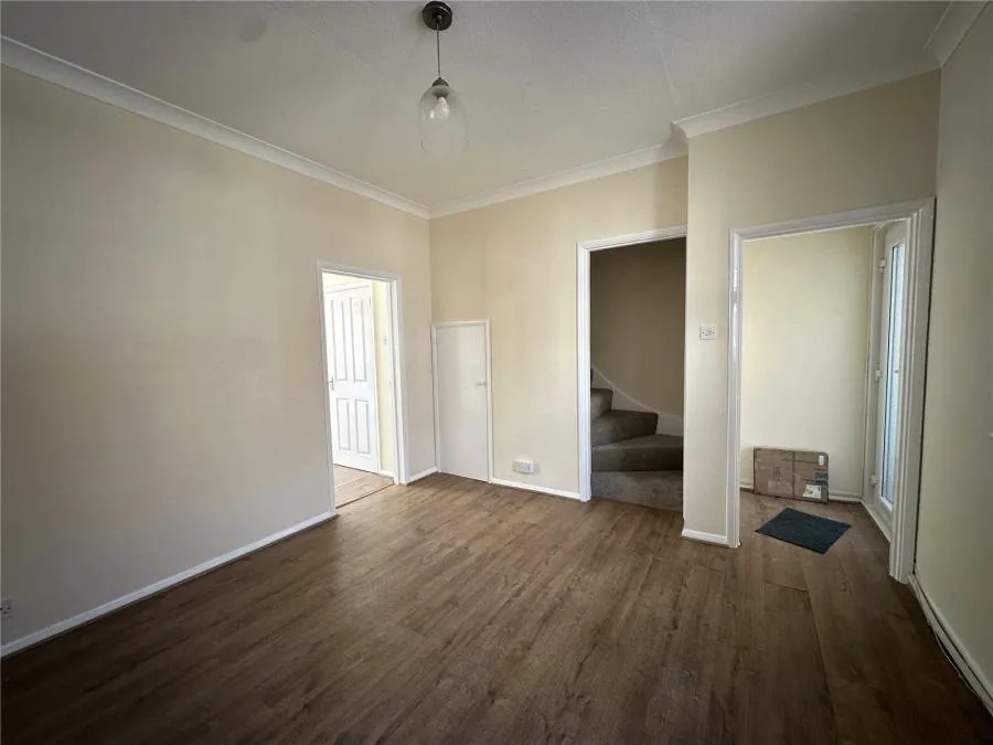 Wharf Road, Eastbourne, BN21, photo 3