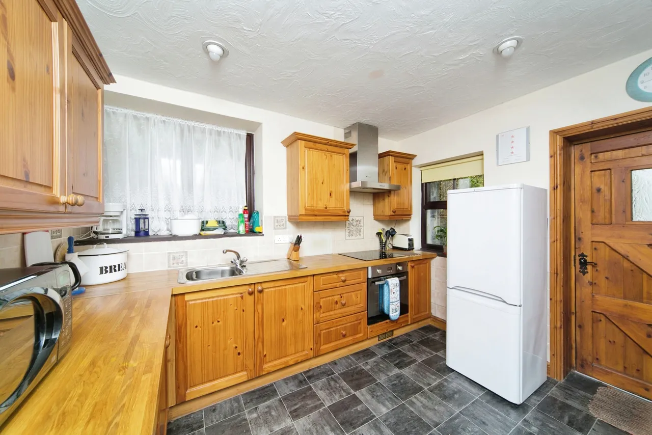 Llanberis, Caernarfon, LL55, photo 8