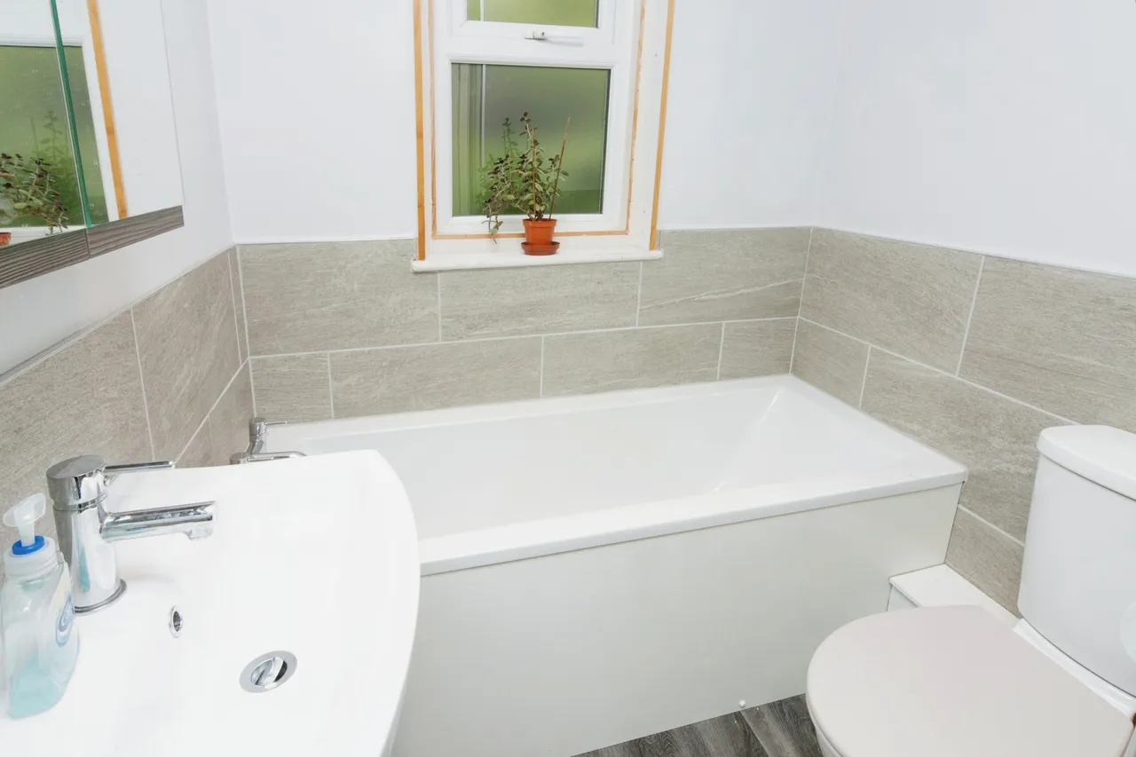 Llanberis, Caernarfon, LL55, photo 9