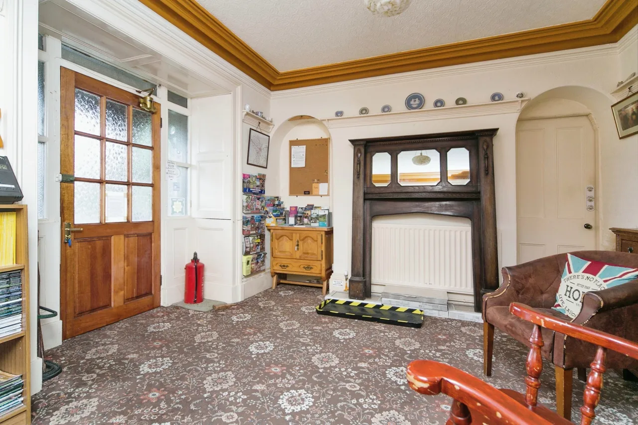 Llanberis, Caernarfon, LL55, photo 3