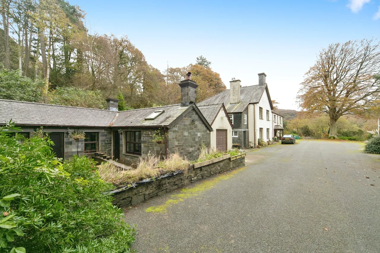 Llanberis, Caernarfon, LL55, photo 11