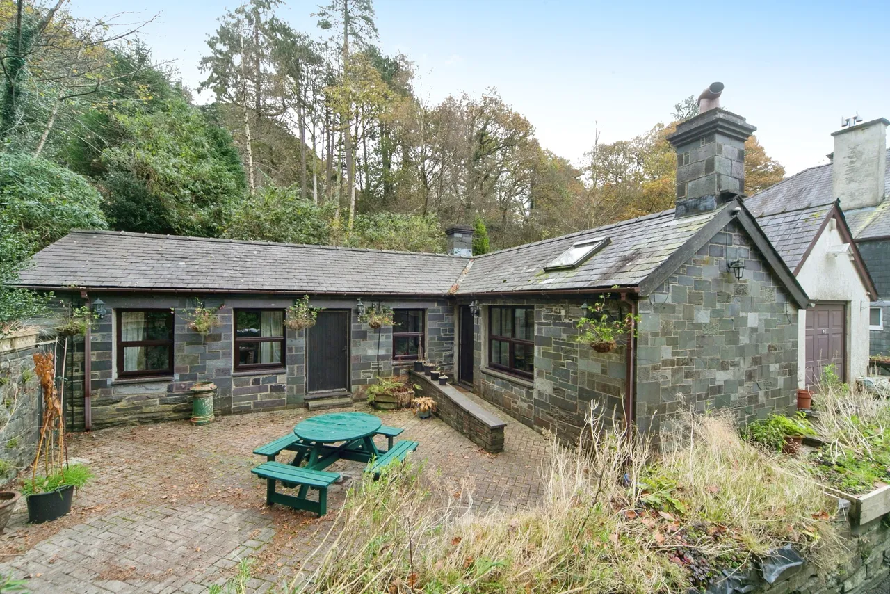 Llanberis, Caernarfon, LL55, photo 16