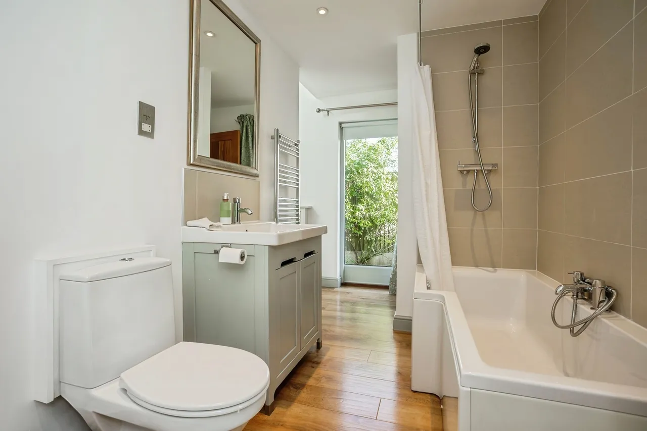 Shelton, Newark, NG23, photo 13