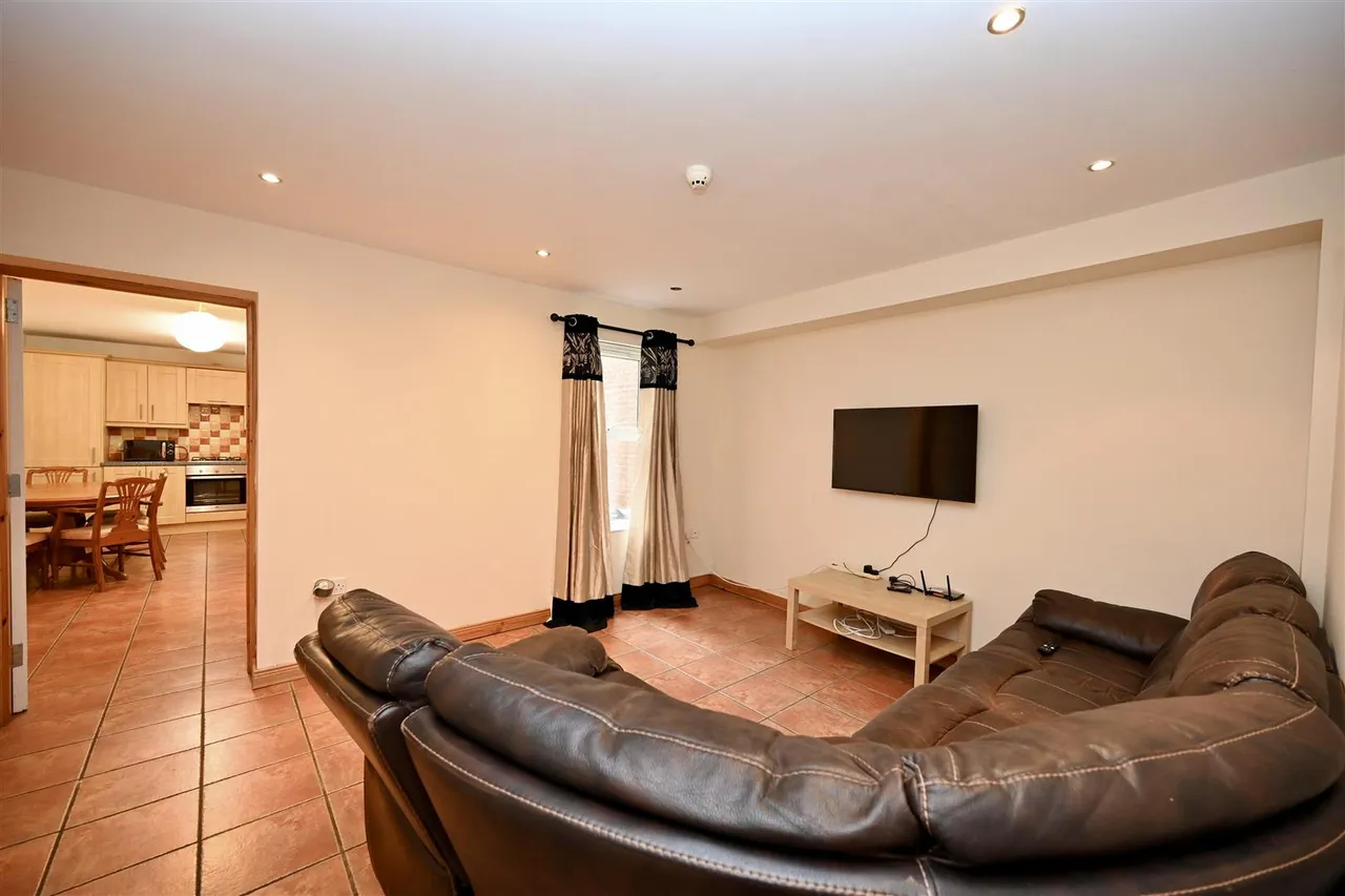 Edinburgh Street, Belfast, BT9, photo 2